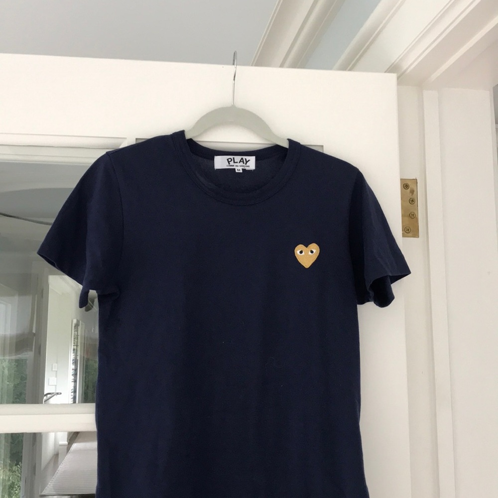 AUTHENTIC COMME DES GARÇONS PLAY heart t-shirt